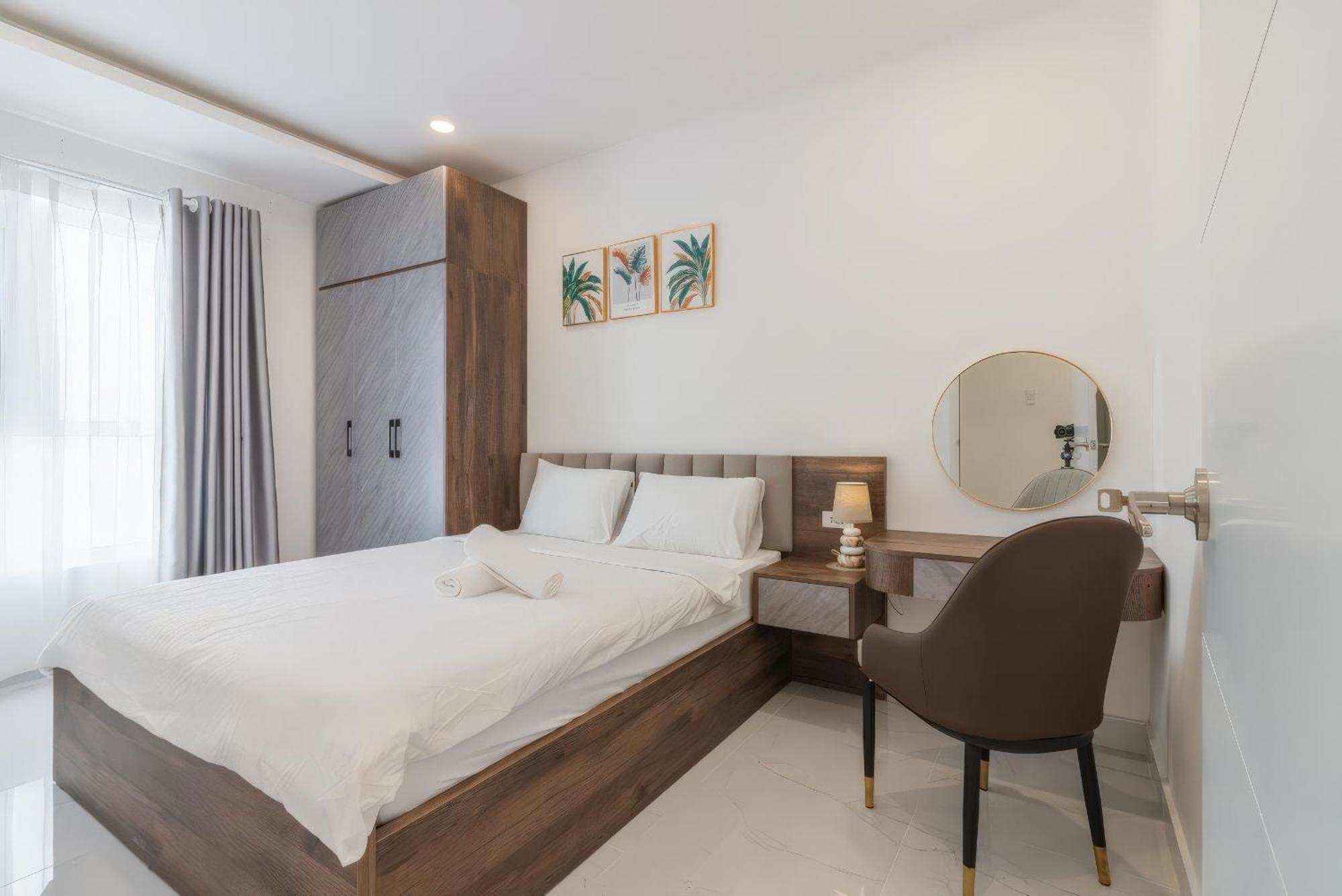 Terra Royal D3 - 1 2 Bedroom At Center