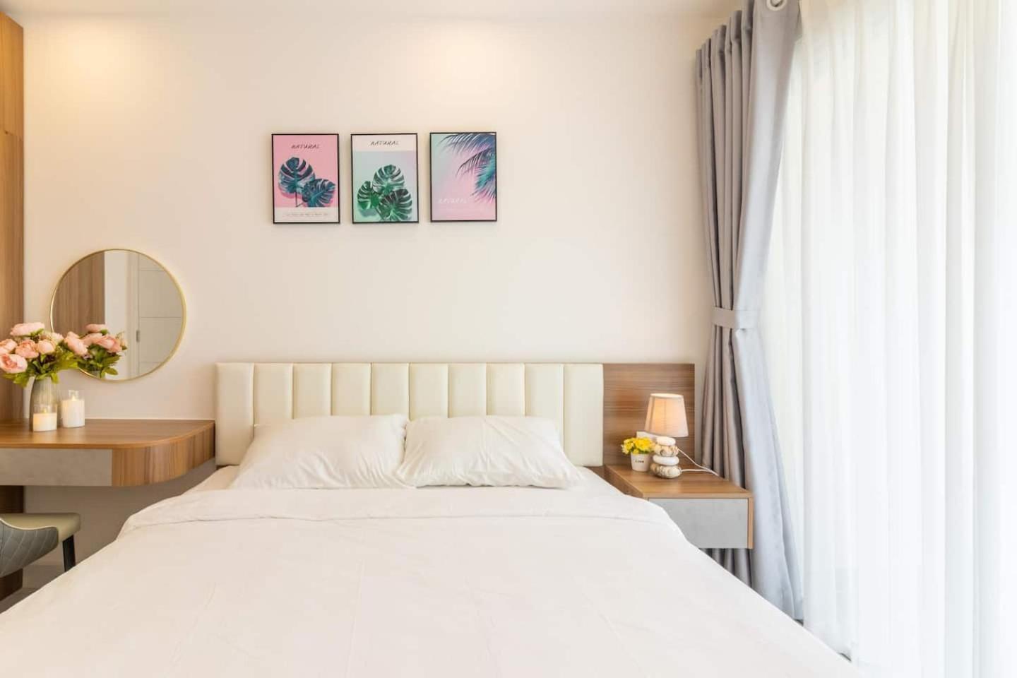 Terra Royal D3 - 1 2 Bedroom At Center * TP. Hồ Chí Minh